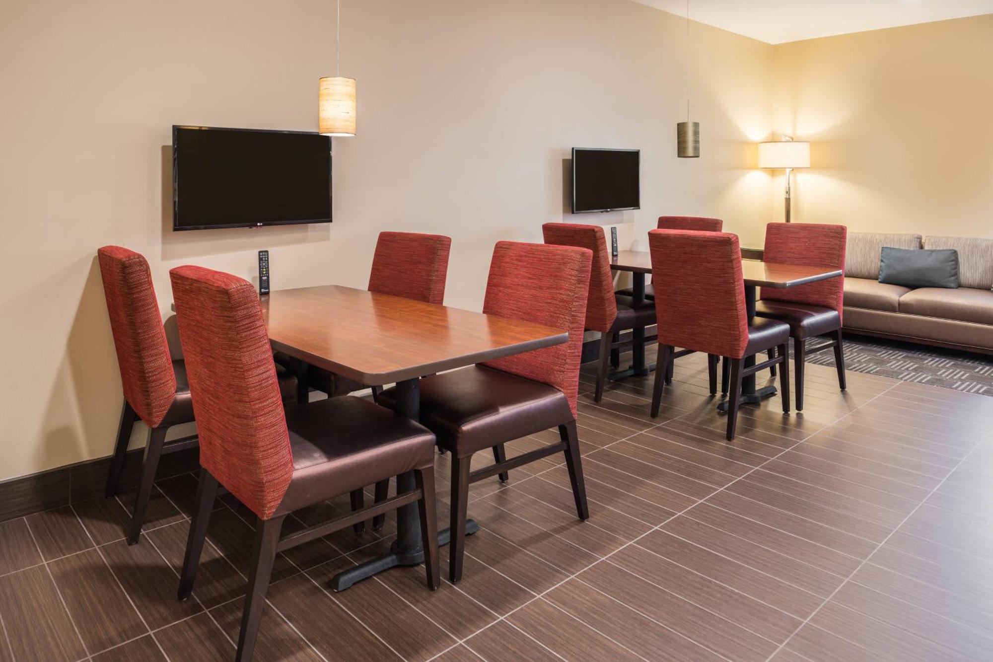 Towneplace Suites By Marriott New Hartford Bagian luar foto