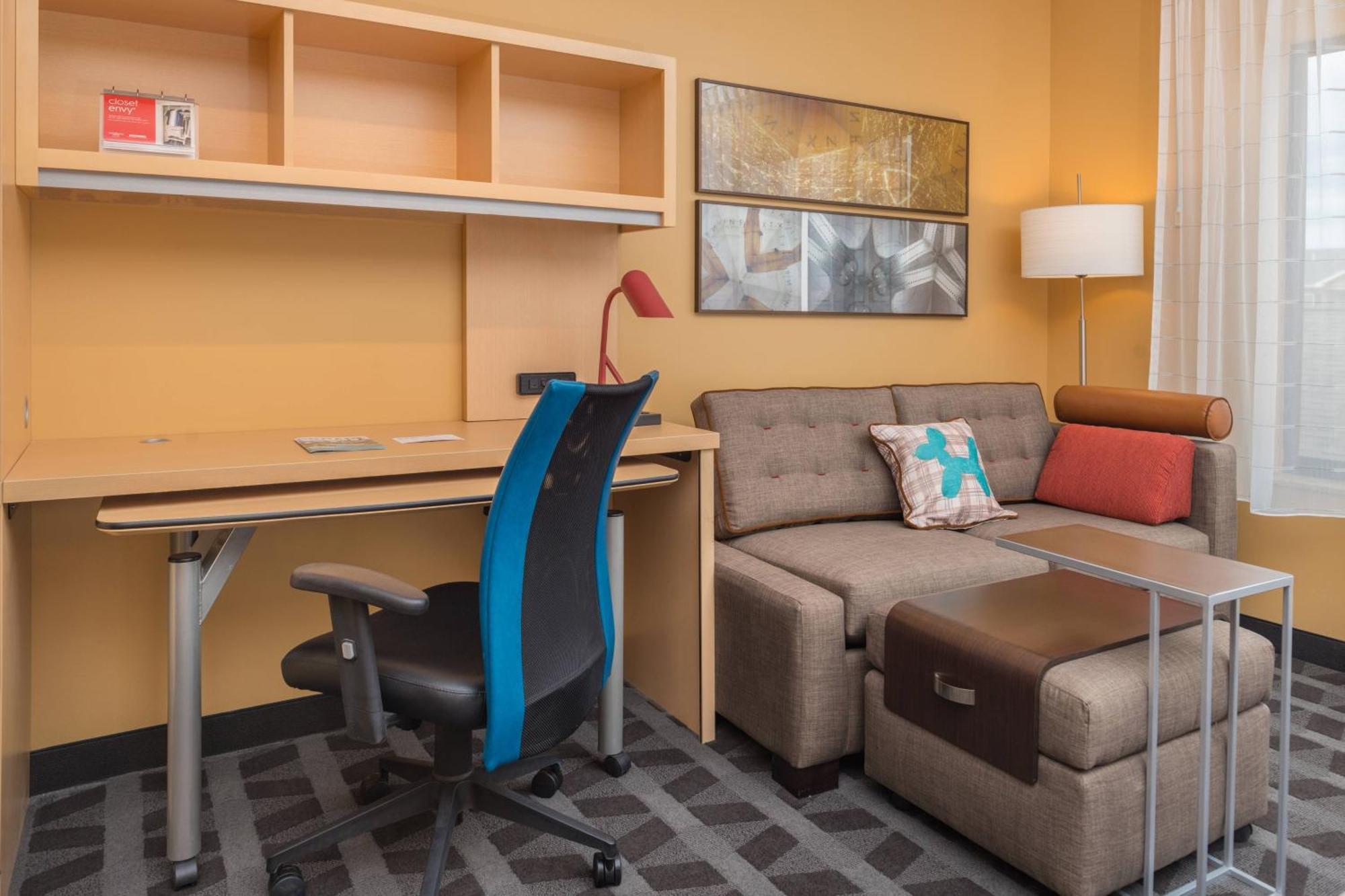 Towneplace Suites By Marriott New Hartford Bagian luar foto