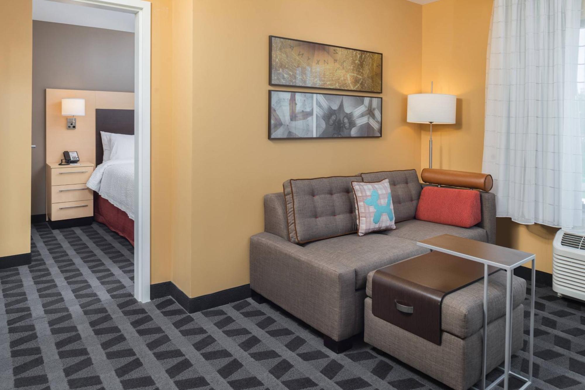 Towneplace Suites By Marriott New Hartford Bagian luar foto