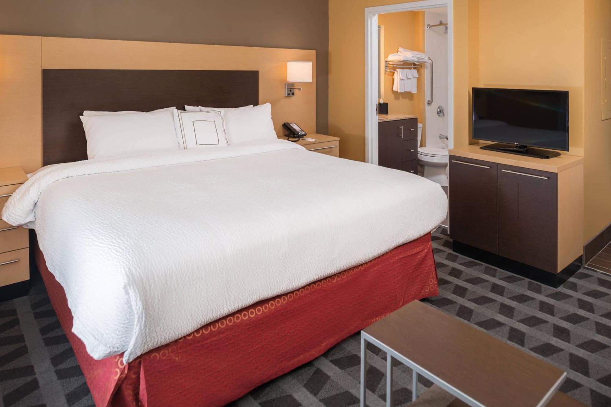 Towneplace Suites By Marriott New Hartford Bagian luar foto
