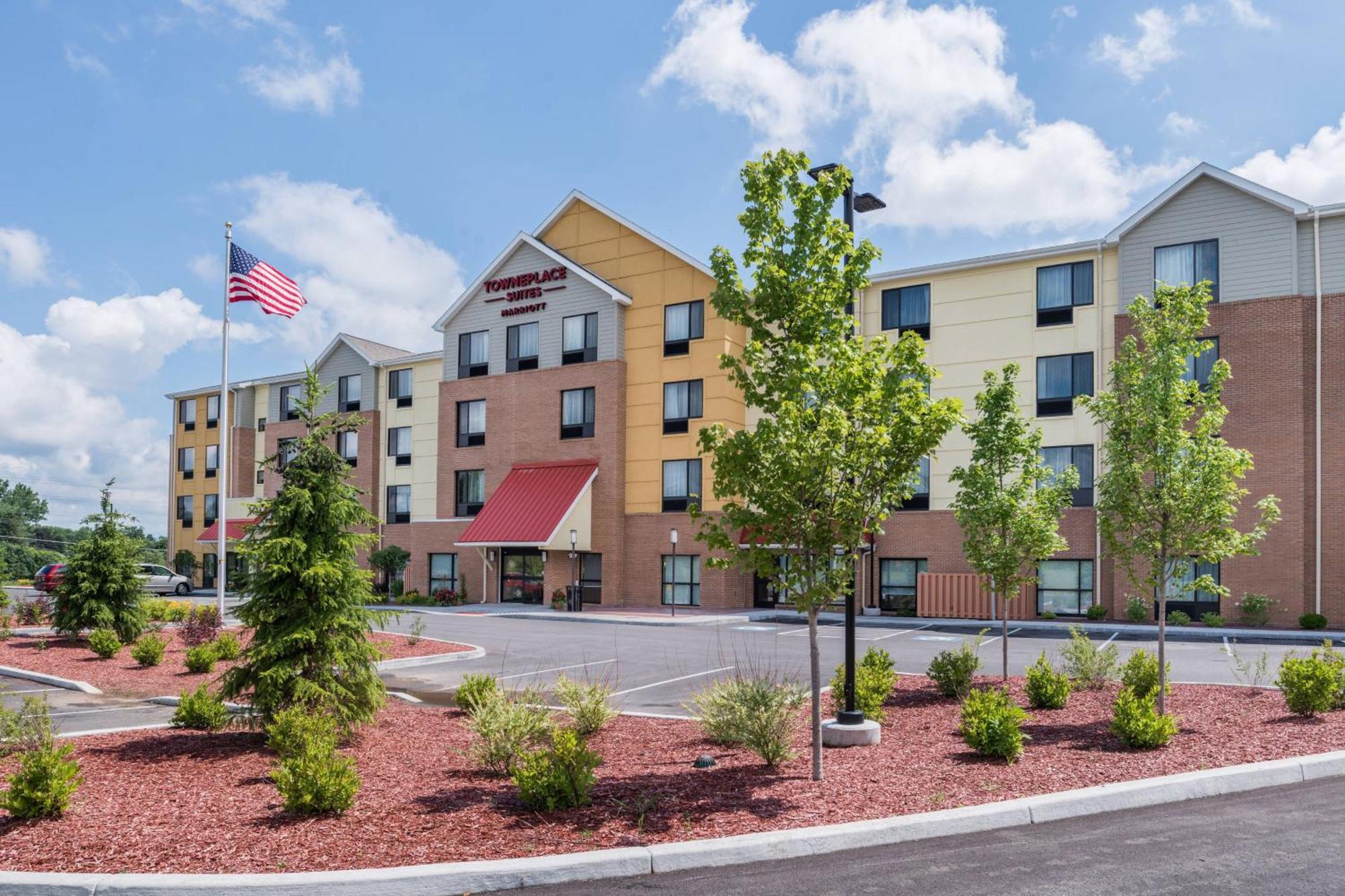 Towneplace Suites By Marriott New Hartford Bagian luar foto