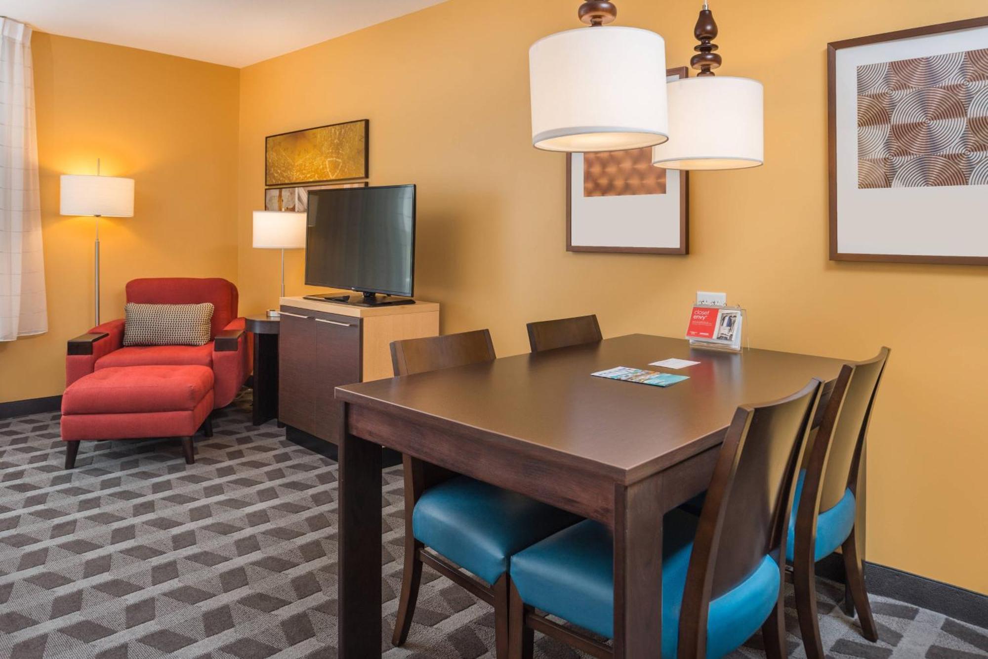 Towneplace Suites By Marriott New Hartford Bagian luar foto